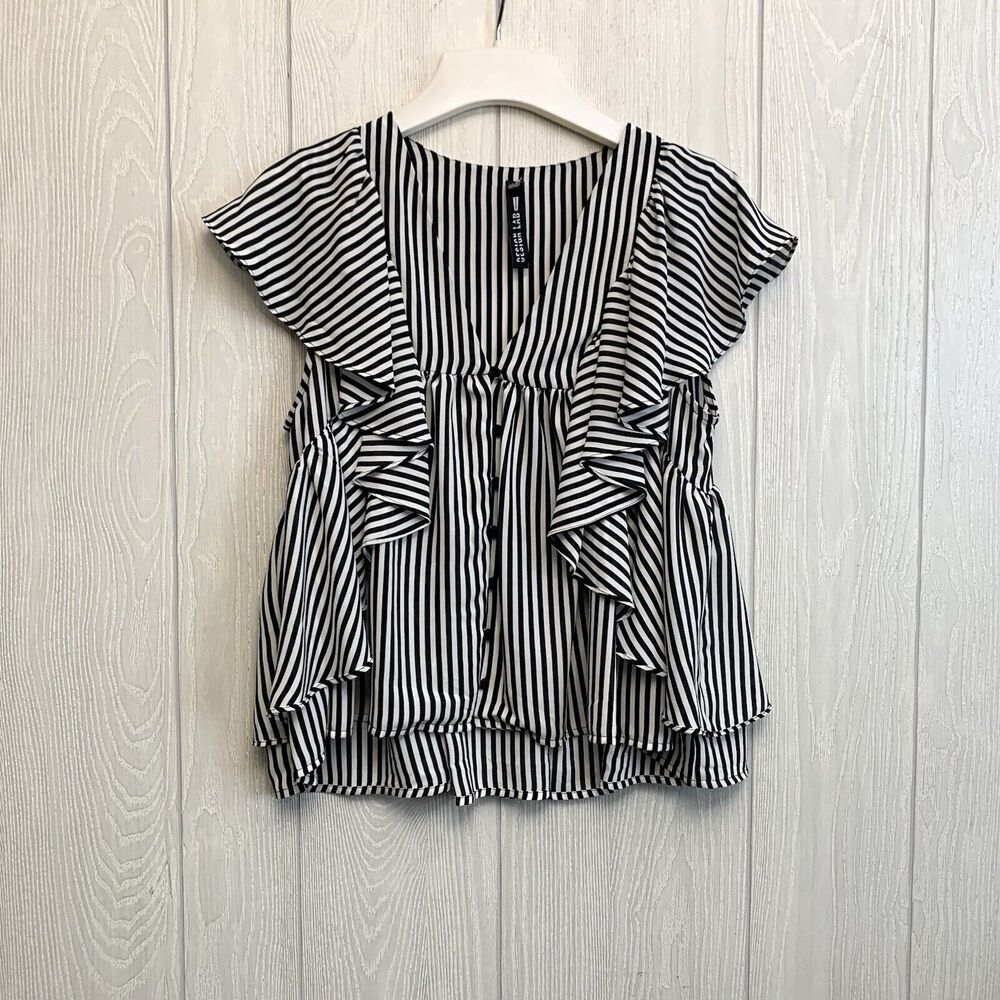 Design Lab Black White Stripe Ruffle Sleeveless Blouse Small